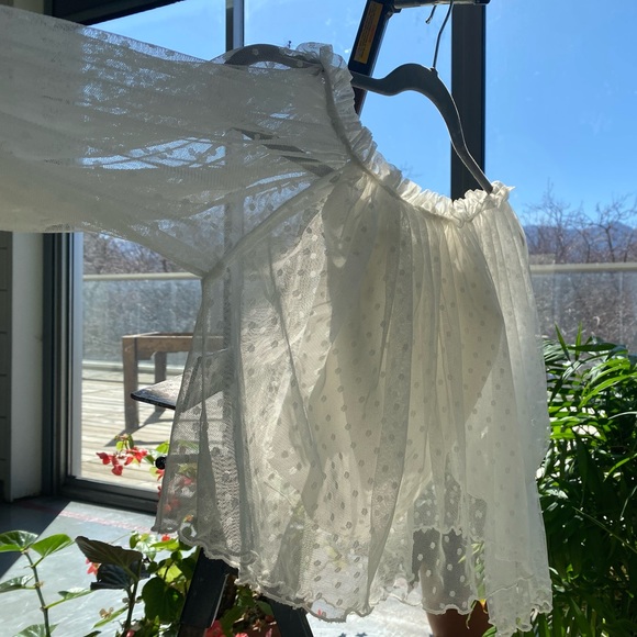 See through Dotted blouse - Picture 3 of 5